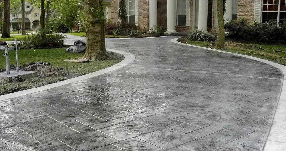 Stamped concrete driveway in Los Angeles
