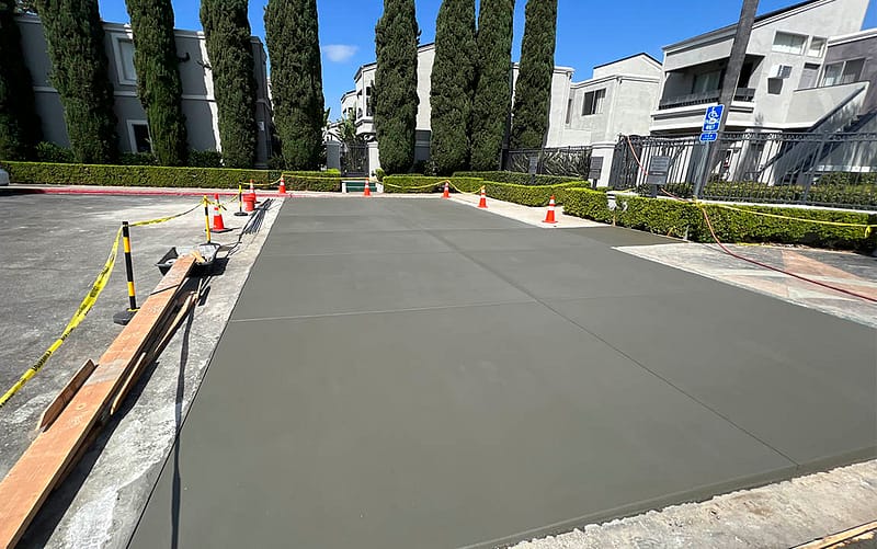 Concrete driveway installation in Los Angeles and surroundings